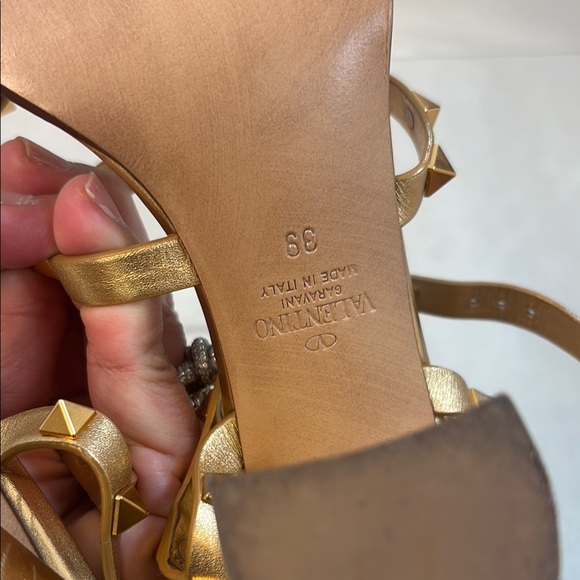 Valentino Gold Metallic Gladiator Sandals - Picture 12 of 16